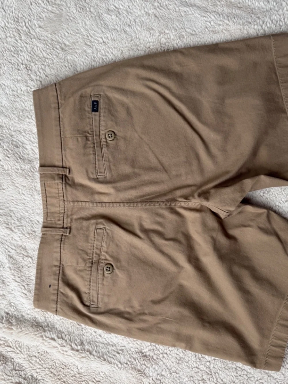 Abercrombie & Fitch 8